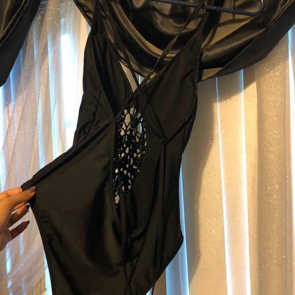 Crochet Panel One Piece Swimsuit - Picture 5 of 5